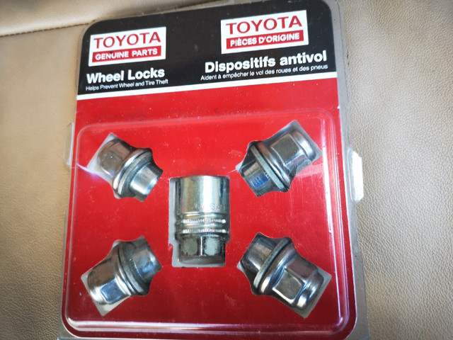 TOYOTA Wheel Lock Set in Other in St. Catharines - Image 3