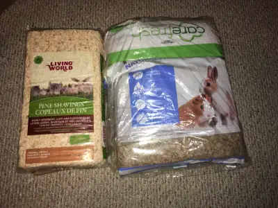 Small Pet Bedding (Carefresh 60L & shavings) - GOOD DEAL! $20, View more