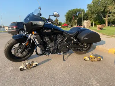 Indian add ons include saddle bags, faring/windshield, highway bars. 12,000 kms 993cc excellent cond...