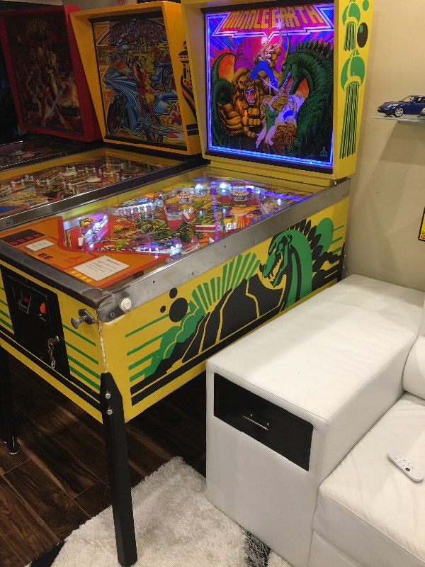 Pinball machine Toys & Games Hamilton Kijiji