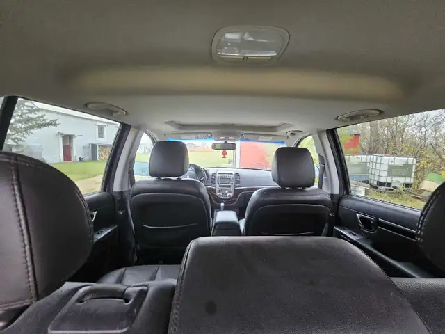 Santa Fe - Ready to go in Cars & Trucks in Regina - Image 7