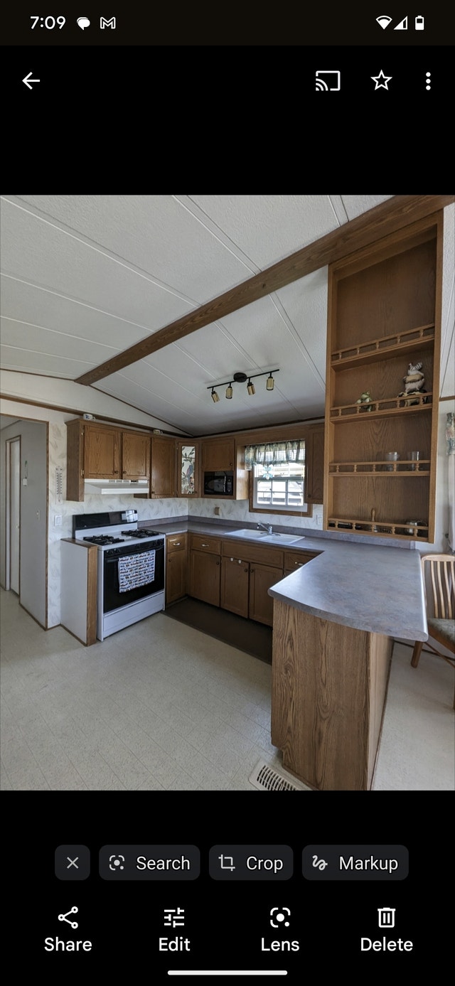 PRICE DROPPED 15 000 FOR PARK MODEL LIVING in Dunnville !!!!! Park