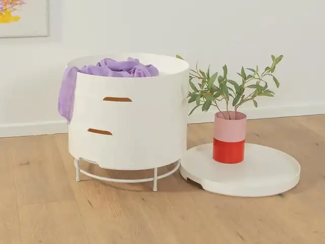 IKEA plastic side table63009267394689124