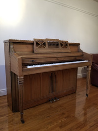 Piano for sale / à vendre