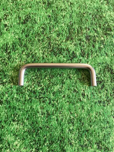 90 CABINET PULLS & SCREWS - NEW, View more