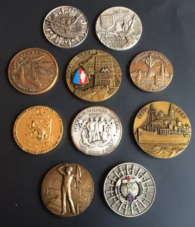 COLLECTION - GRANDES MÉDAILLES  MILITAIRE DE TABLE - No 9, View more