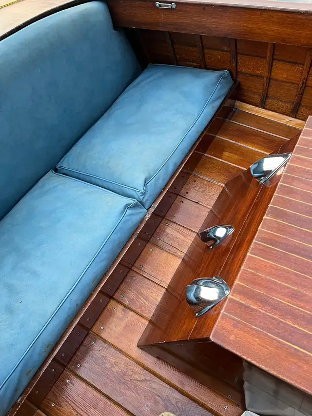Classic Wooden Boat in Powerboats & Motorboats in Trenton - Image 3