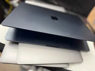 Apple MacBook Air 15" w/ Touch ID (2024) - Midnight  M3 16/256, View more