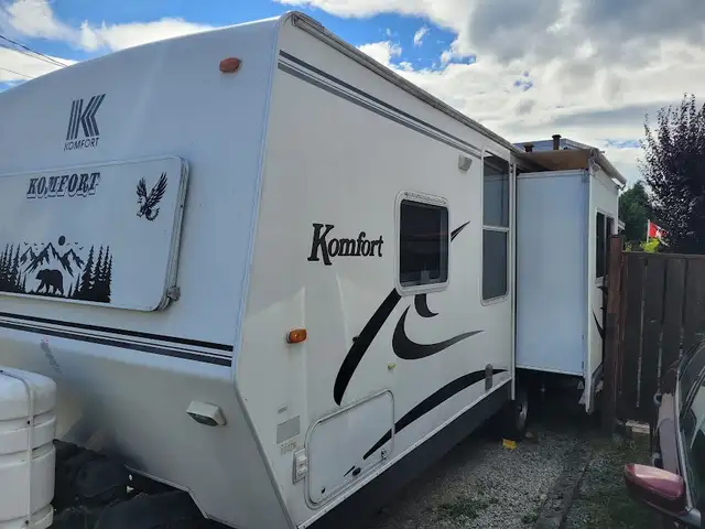 2007 Komfort 23.5 foot travel Trailer in Travel Trailers & Campers in Port Alberni - Image 3