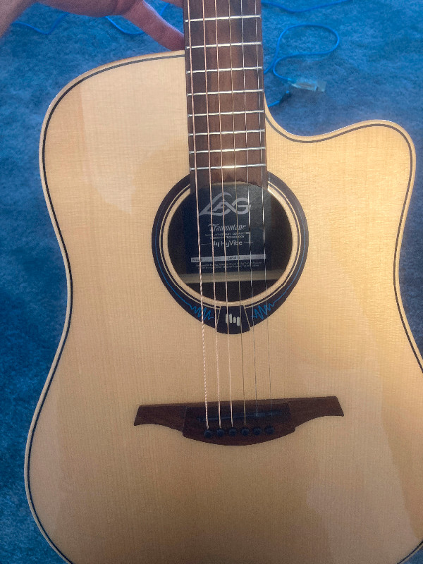 For Sale Used Lag Hyvibe 20 by Dreadnaught Guitar in Guitars in Saskatoon - Image 3