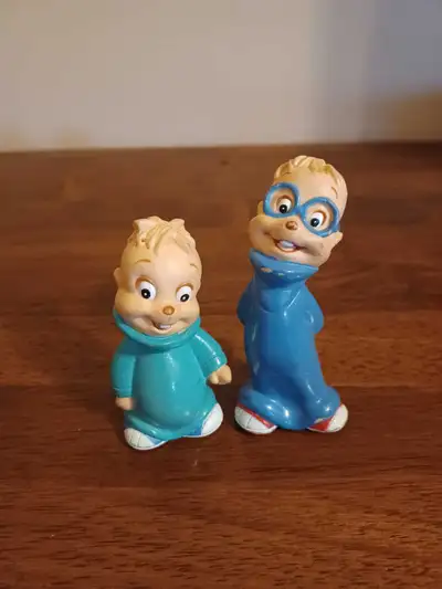 Simon and Theodore Chipmunks PVC Figures KFC 1990, View more
