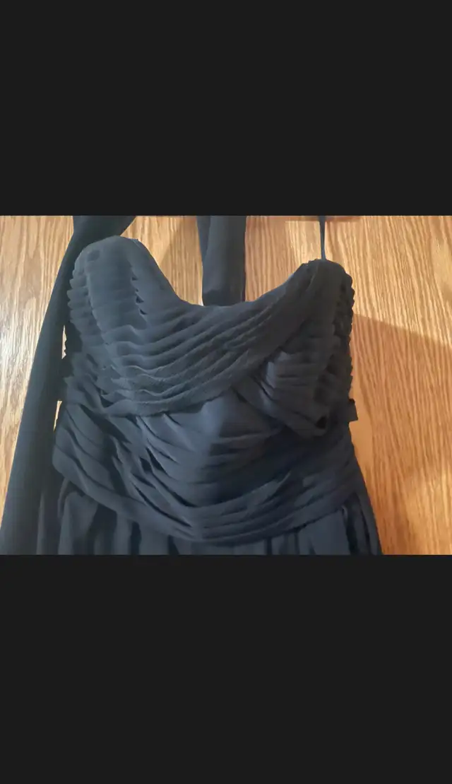 Prom / Bridesmaid dress  in Women's - Dresses & Skirts in Lethbridge - Image 2