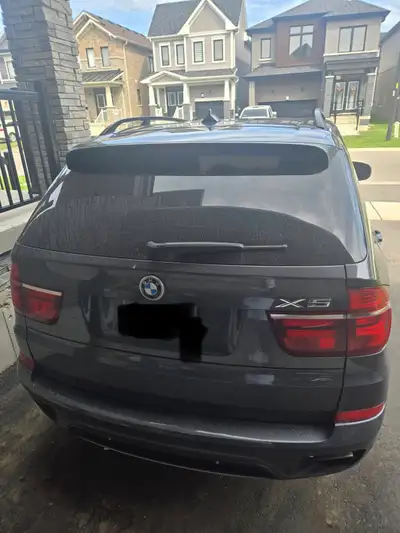 2012 BMW X5 xDrive50i – 4.4L Twin-Turbo V8 – AWD Selling my 2012 BMW X5 xDrive50i as I’m looking to...