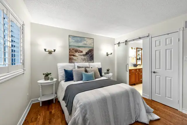 2 Bedrooms For Rent In Beautiful House In Oakville (River Oaks)