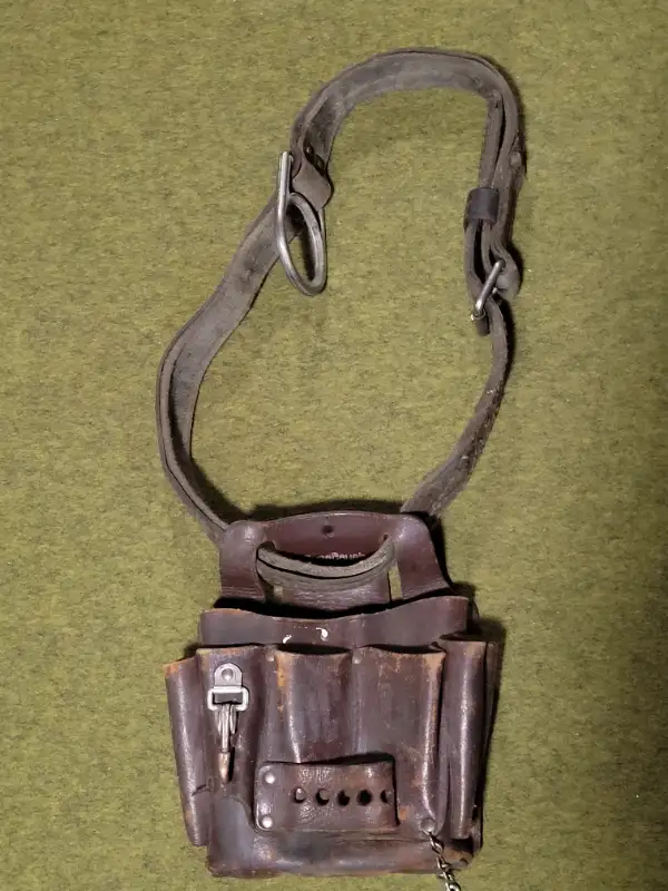 ELECTRICAL HAND TOOLS & POUCH in Hand Tools in St. Catharines - Image 3