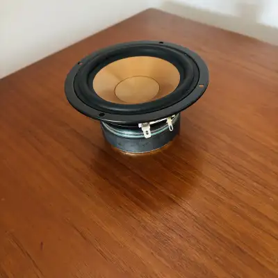 *New* Klipsch R-14M Subwoofer 1061674, View more