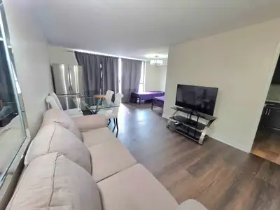 All-Inclusive 3-Bedroom Condo | 6 Beds | 5 Mins walk to Subway |