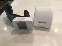 Blood pressure monitor Beurer wrist monitor BC21  talking model