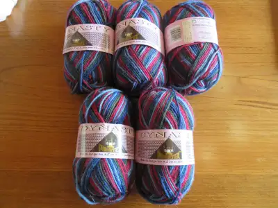 Set Of 5 skeins 80g each skein Please View My Ads For More Yarn Pick up 4 mins N of 401 Colborne.