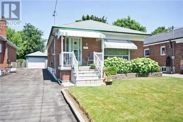 3 Bed for Rent-Lawrence &Warden May 1