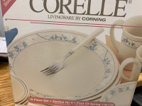 Corelle dinner set 15 piece BNIB