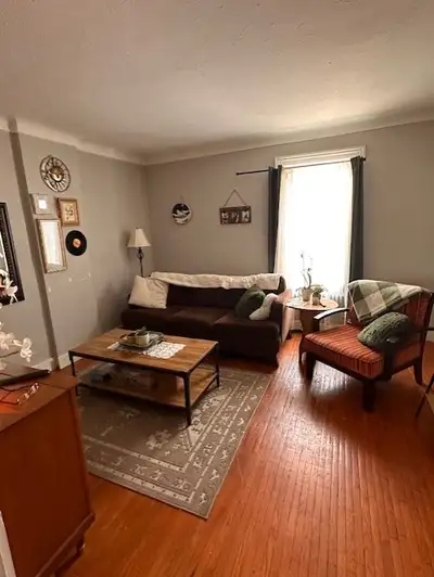 2 Bedroom Apartment for Rent at 166 Geneva, View more