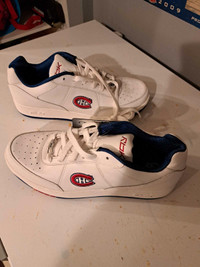MONTREAL CANADIENS REEBOK RUNNING SHOES  BRAND NEW WITH TAGS 11.