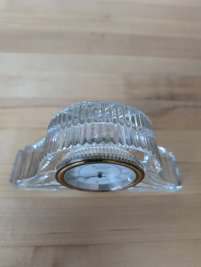 Waterford Crystal Desk Clock Quartz in Home Décor & Accents in Oakville / Halton Region - Image 5
