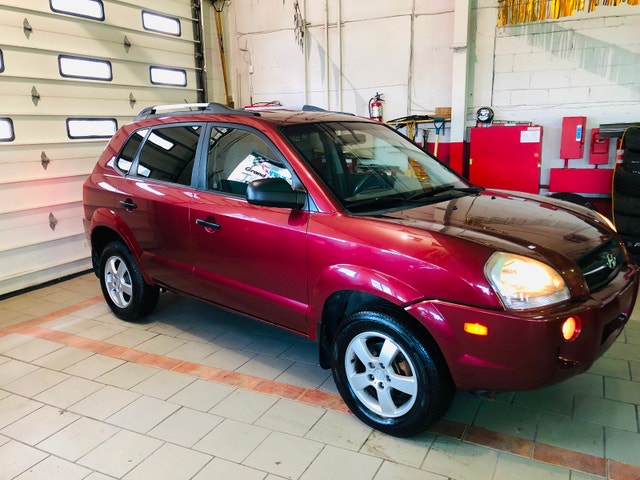 GARANTIE/TUCSON GLS/PETIT BIJOU/TRÈS PROPRE+T BONNE MÉCANIQUE