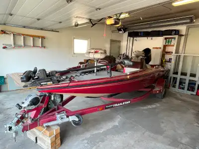- 1995 Tracker Nitro FS 180 Fishing Boat - 2015 Evinrude E-TEC 150 HO Motor - Hydro-Jacker Hydraulic...