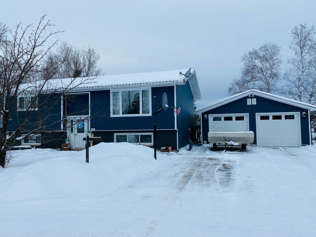 Beautiful lakefront home on Davey Lake in Ignace On!  in Houses for Sale in Thunder Bay