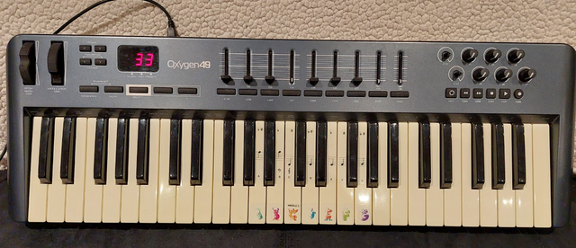 M-Audio Oxygen49 Keyboard in Pianos & Keyboards in City of Toronto - Image 6