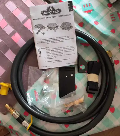 Brand new Napoleon RV Quick connect kit Connect your TravelQ™ 285 Series Portable Grill to your RV a...