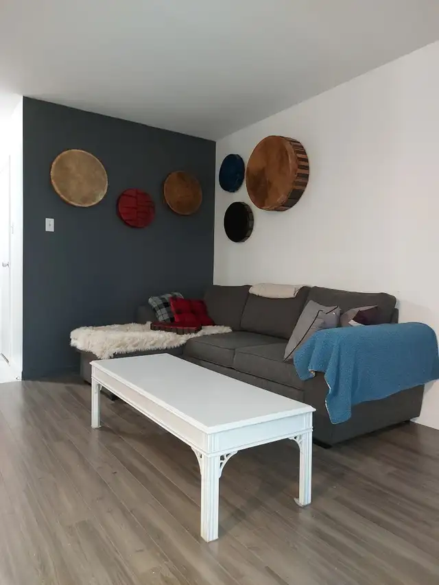 Grand condo 51/2, INCLU WIFI PRO ILLIMITÉ, Parking Privé/déneigé in Long Term Rentals in Laurentides - Image 4