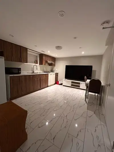 Two 2 bedroom apartment for rent in Toronto Scarborough. TTC@Door, close to warden station Clean Lar...