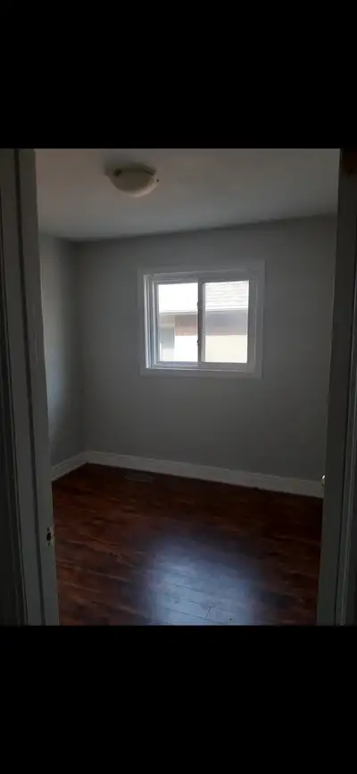 Private room for rent Hurontario and bovaird Utilities laundry wifi included No parking. 2 min walk...