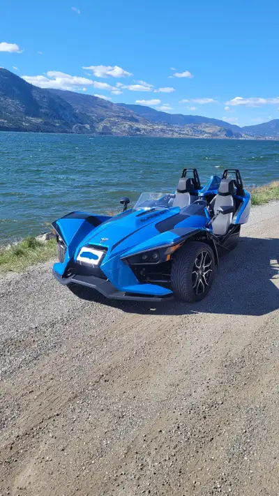 2020 Polaris Slingshot SL Autodrive. 27387 Km. Recent Oil Change. If your into adventure and freedom...