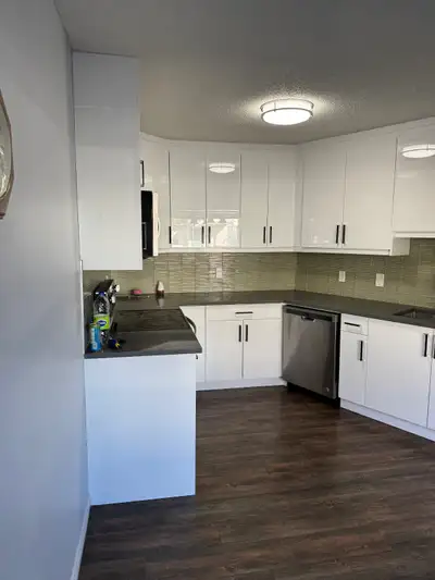 For Rent – 4 Bedroom Home in South Edmonton! Available Immediately |Pet Friendly (Small Dog or Cat)...