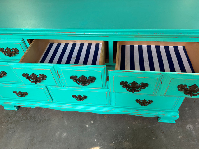 Vintage dresser in Dressers & Wardrobes in City of Toronto