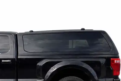 LEER 100XQ STANDARD FEATURES: Frameless, Curved Glass Rear Door with Hidden Hinges. Dark Tint Glass....