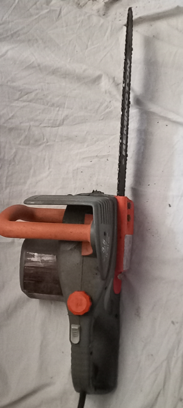 I deliver! Remington 16'' Chainsaw, View more