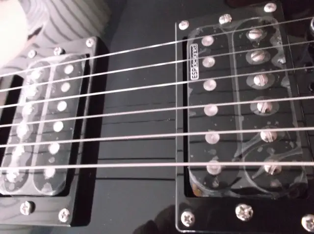 Guitare ESP-LTD EC-10 in Guitars in Sherbrooke - Image 7