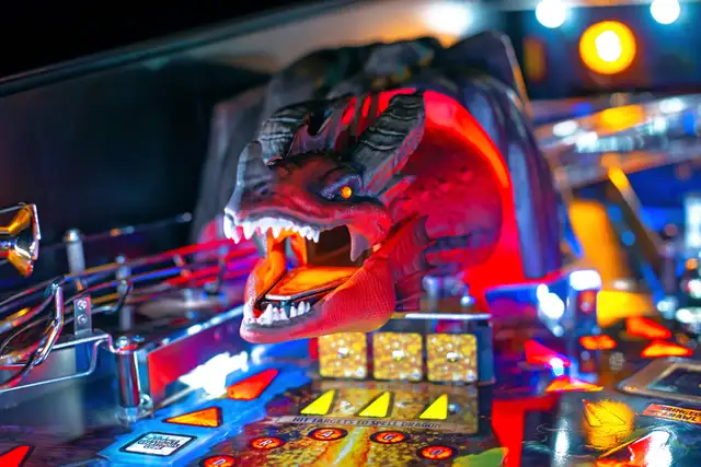   Stern Pinball: Dungeons and Dragons   in Toys & Games in St. Catharines - Image 6