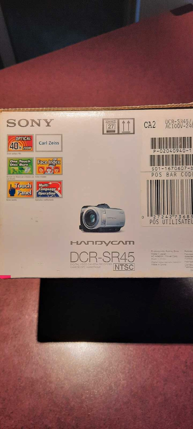 Sony Handycam  dans Appareils photo et caméras  à Granby - Image 4