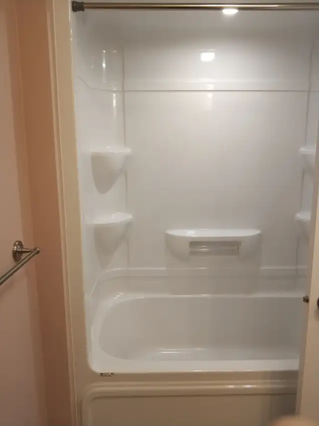 Ground Floor 1 Bedroom Apartment for Rent in Long Term Rentals in Kingston - Image 9