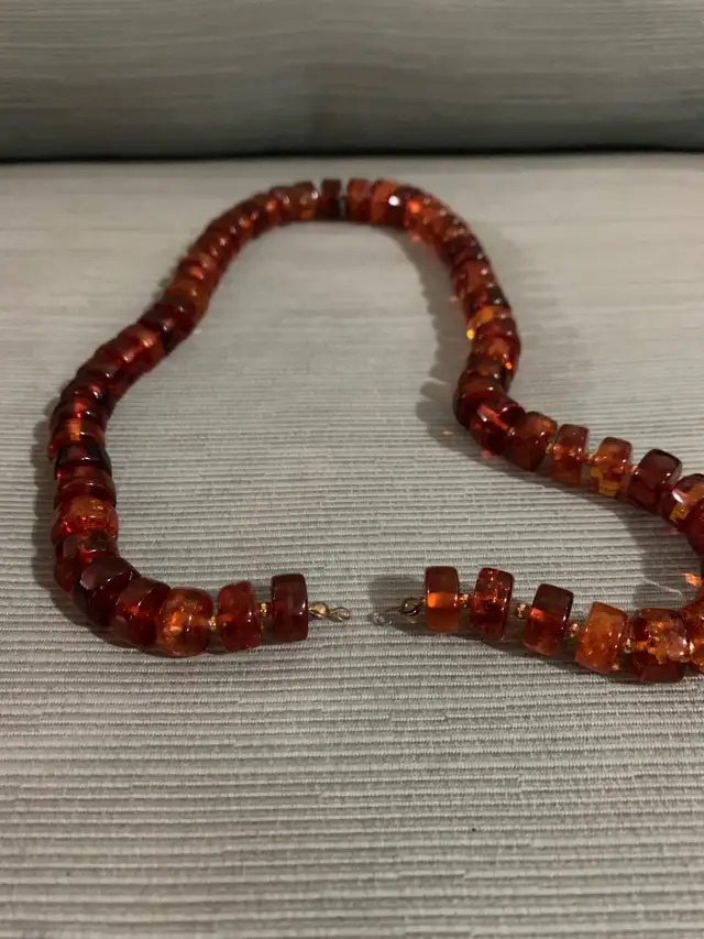 Brand New Genuine Baltic Amber Necklace ! $OLD in Jewellery & Watches in Ottawa - Image 5