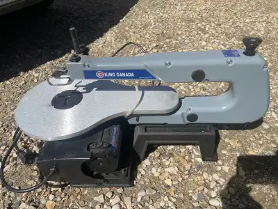 King Canada, variable speed scroll saw. Only used about 5 times. Like new.