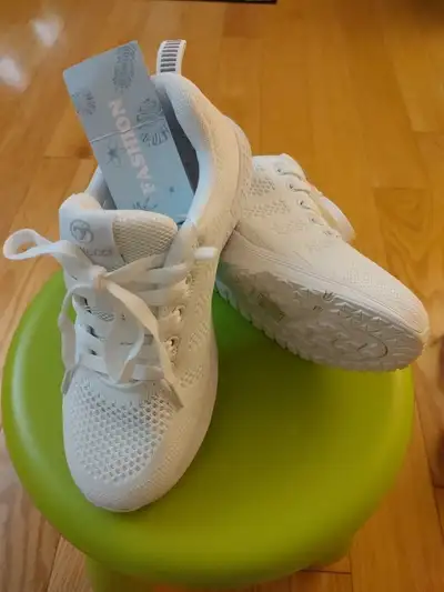 Women's Sneaker, View more