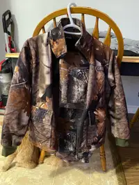 kids  large includes camo  jacket and pants 