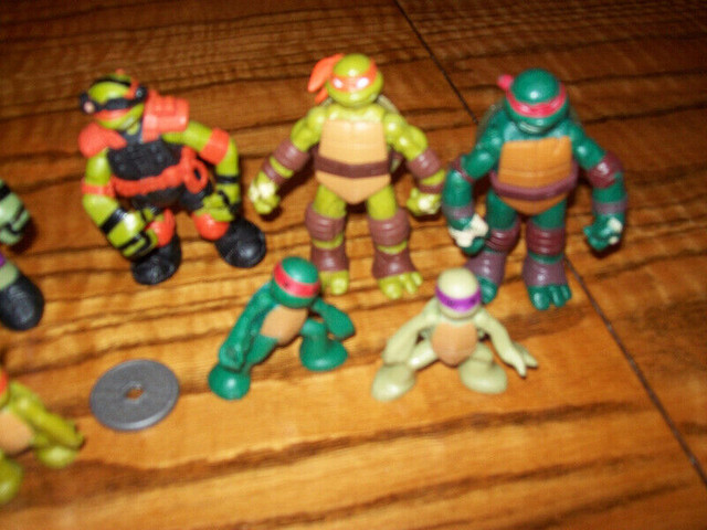 Teenage Mutant Ninja Turtles Lot OF 9 Action Figures in Toys & Games in Oakville / Halton Region - Image 4